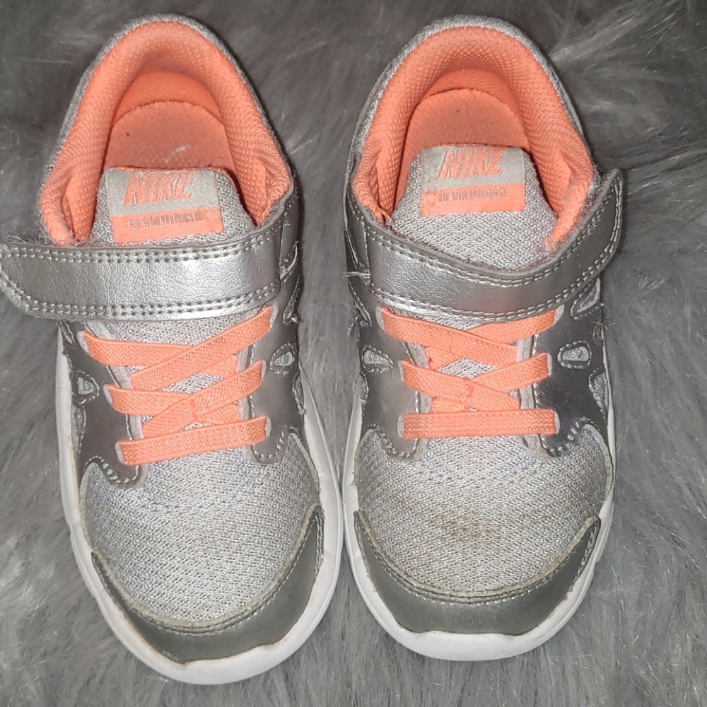 Size 9 toddler girl Nike tennis shoes